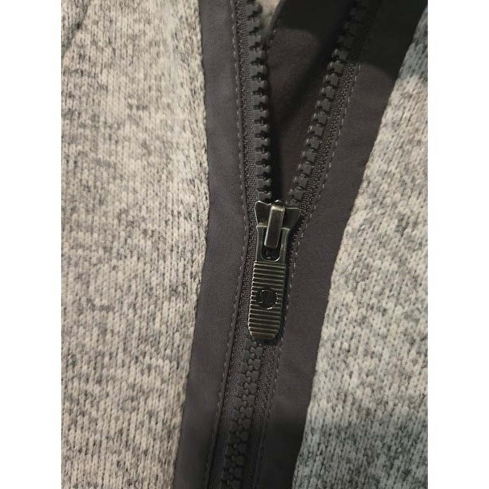 Lululemon Heathered Grey Fleece Jacket - Picture 4 of 5